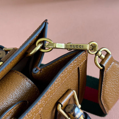 Gucci New Diana small tote bag(HIGH-END GRADE)