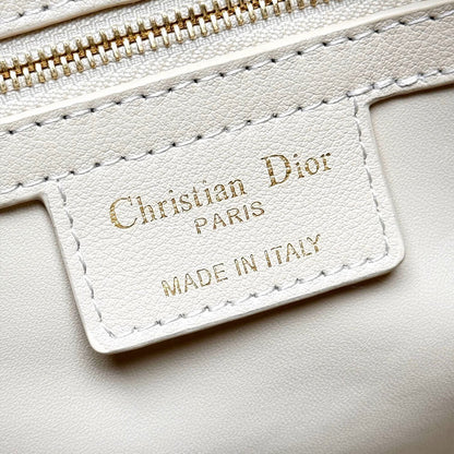 Dior Groove 25 Bag(high-end grade)