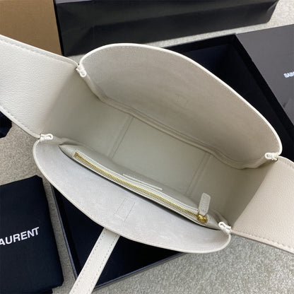 YSL le 5 a 7 supple small