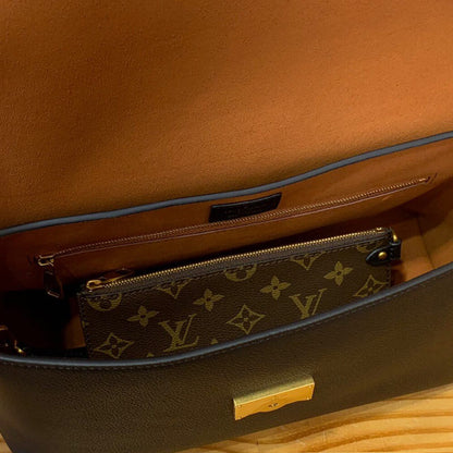 LV Low Key Messenger(HIGH-END GRADE)