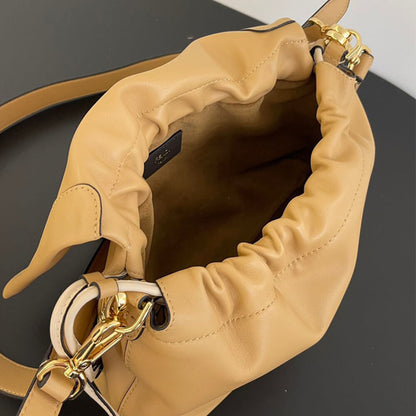 Fendi Mamma Baguette Medium(high-end grade)