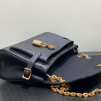 LV Anytime Flap Bag(high-end grade)