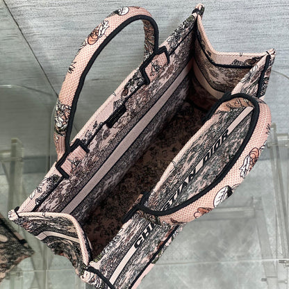 Dior Lucky Medium Dior Book Tote