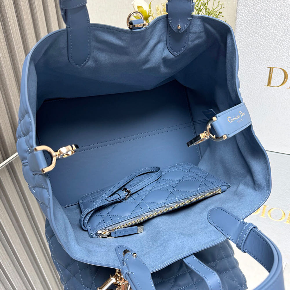 Medium Dior Toujours Bag