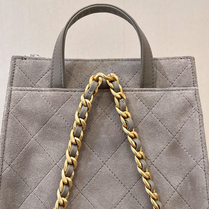 CHANEL 25 Medium Backpack(HIGH-END GRADE)