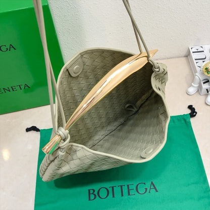 Bottega Veneta Medium Sardine