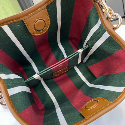 GG Emblem mini bucket bag
